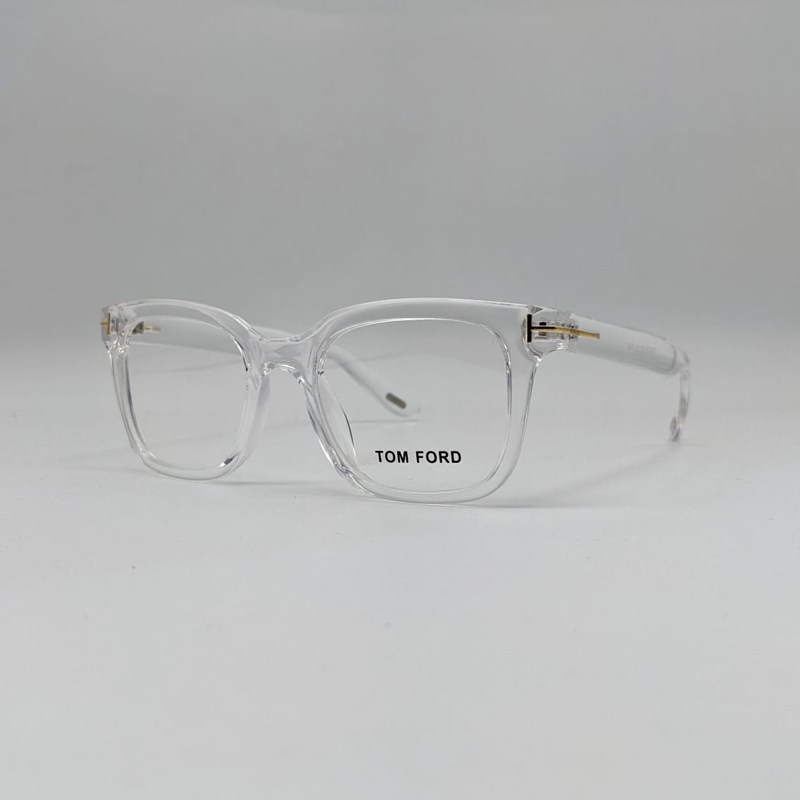 TOM FORD - Bold Compact Sized Luxury Glasses - 040